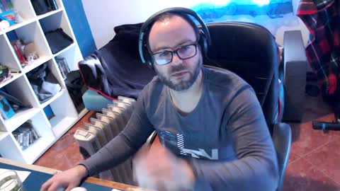 ravingr3d3 online show from February 4, 3:15 pm