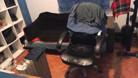 ravingr3d3 online show from February 8, 10:51 pm