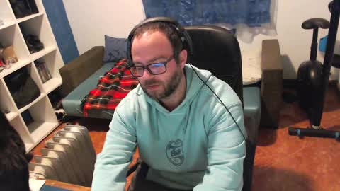 ravingr3d3 online show from February 9, 9:28 pm
