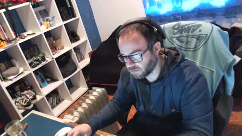 ravingr3d3 online show from February 11, 9:09 am