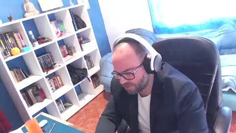 ravingr3d3 online show from January 6, 10:19 am