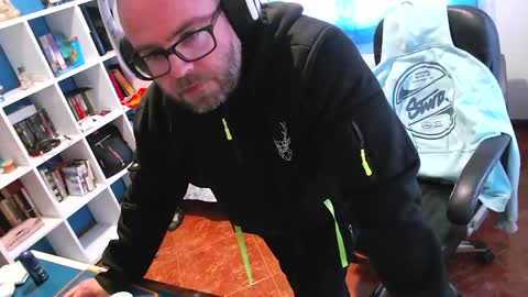 ravingr3d3 online show from May 11, 4:04 pm