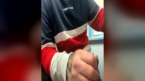 Down under guy online show from July 2, 3:23 am