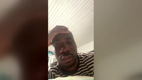 ray_faya online show from May 9, 6:57 pm