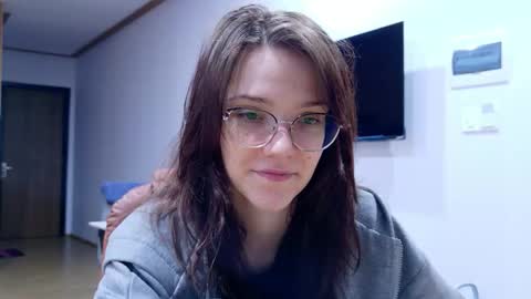 Snapshot of ray_lol chatting on January 8, 10:28 am Ray-Ray online show from January 8, 10:28 am