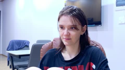 Snapshot of ray_lol chatting on January 10, 11:45 am Ray-Ray online show from January 10, 11:45 am