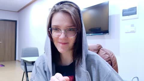 Snapshot of ray_lol chatting on January 11, 11:26 am Ray-Ray online show from January 11, 11:26 am