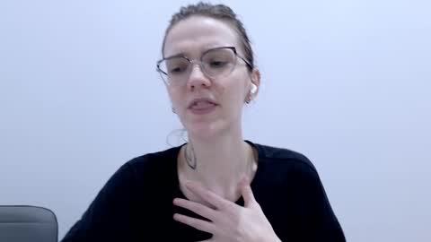 Snapshot of ray_lol chatting on February 14, 11:40 am Ray-Ray online show from February 14, 11:40 am