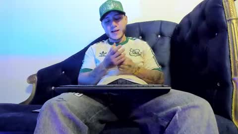 rayder_tg online show from January 17, 1:49 pm