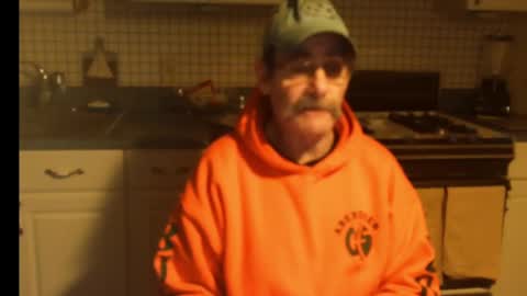 Snapshot of raylene4u2 chatting on January 11, 9:26 am Ray online show from January 11, 9:26 am
