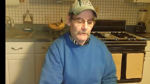 Snapshot of raylene4u2 chatting on January 20, 10:40 am Ray online show from January 20, 10:40 am
