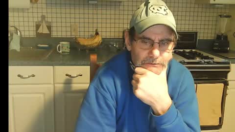 Snapshot of raylene4u2 chatting on January 21, 12:50 pm Ray online show from January 21, 12:50 pm