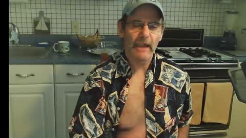 Snapshot of raylene4u2 chatting on January 28, 3:46 pm Ray online show from January 28, 3:46 pm
