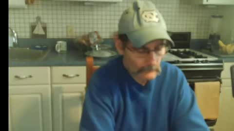 Snapshot of raylene4u2 chatting on February 11, 4:24 pm Ray online show from February 11, 4:24 pm