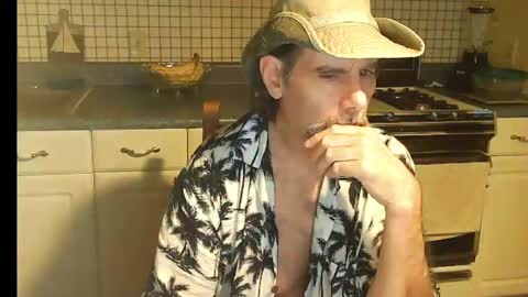 Snapshot of raylene4u2 chatting on September 14, 6:34 am Ray online show from September 14, 6:34 am