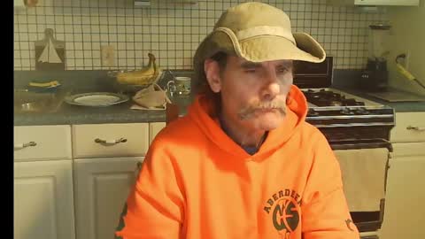 Ray online show from October 28, 8:22 pm