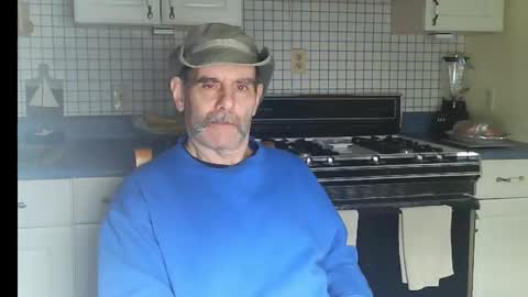 Snapshot of raylene4u2 chatting on November 29, 11:57 am Ray online show from November 29, 11:57 am