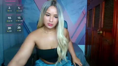 raylin_escobar online show from July 17, 7:08 pm