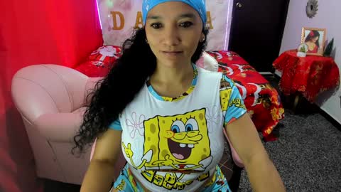 Snapshot of rayza_mature_ chatting on December 23, 6:05 pm Danna online show from December 23, 6:05 pm