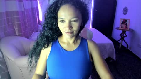 Snapshot of rayza_mature_ chatting on January 8, 10:48 pm Danna online show from January 8, 10:48 pm