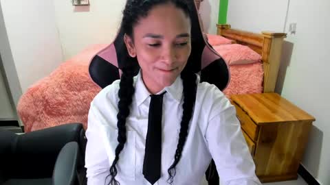 Snapshot of rayza_mature_ chatting on April 4, 4:59 pm Danna online show from April 4, 4:59 pm