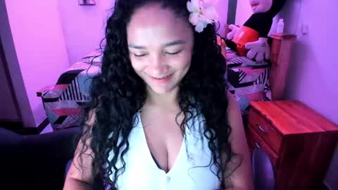 Snapshot of rayza_mature_ chatting on May 9, 2:55 pm Danna online show from May 9, 2:55 pm