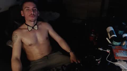 Rayzel online show from December 17, 12:16 am