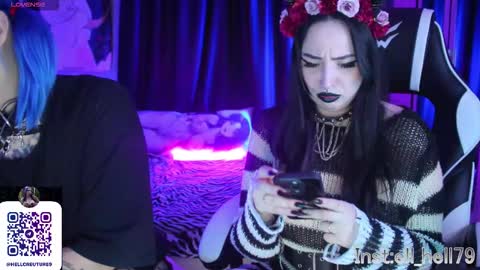 Snapshot of razor_claw chatting on February 13, 8:38 pm My kittensIm on vacation until July 25th. You can join the fan club free content online show from February 13, 8:38 pm