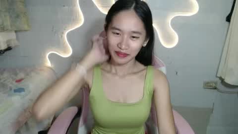 Snapshot of rea_petite chatting on April 30, 4:41 am Yna online show from April 30, 4:41 am