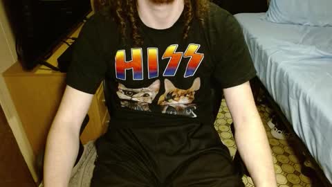 Snapshot of readytocum90 chatting on February 22, 1:40 am Scrappy Coco online show from February 22, 1:40 am