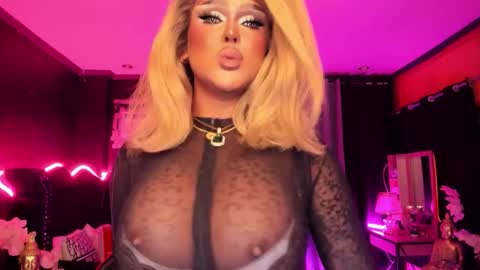 Snapshot of real_dom_phuta chatting on October 14, 1:28 am Miss Katrina De Futah Goddess of HELL online show from October 14, 1:28 am