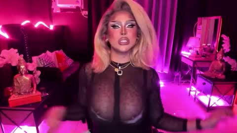 Snapshot of real_dom_phuta chatting on October 21, 3:40 am Miss Katrina De Futah Goddess of HELL online show from October 21, 3:40 am