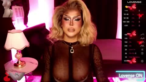 Snapshot of real_dom_phuta chatting on October 29, 10:39 am Miss Katrina De Futah Goddess of HELL online show from October 29, 10:39 am