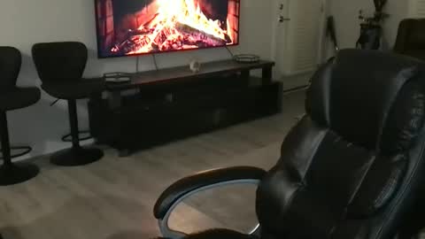 Snapshot of realaquaman chatting on February 16, 12:29 am Real Aquaman online show from February 16, 12:29 am