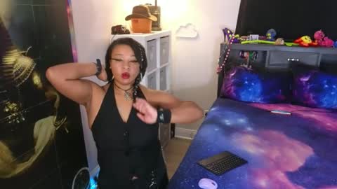 realgoddessdream online show from April 6, 12:30 am
