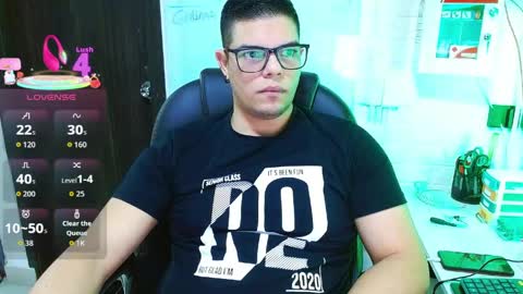 Snapshot of realjoel chatting on May 2, 12:21 pm Joel online show from May 2, 12:21 pm