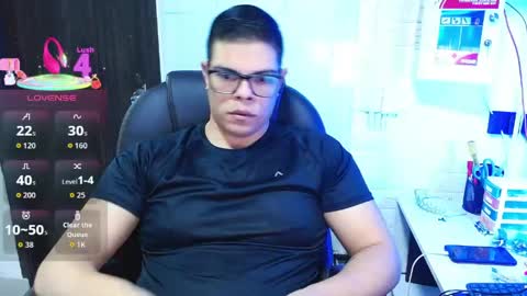 Snapshot of realjoel chatting on May 11, 12:00 pm Joel online show from May 11, 12:00 pm