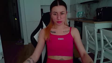 Snapshot of reallove_x chatting on March 18, 3:04 pm Leo Luna online show from March 18, 3:04 pm