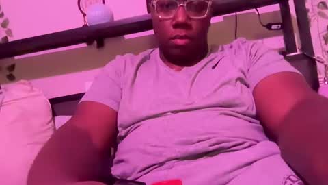 Snapshot of realpurp_ chatting on January 8, 9:10 am Preston Stella online show from January 8, 9:10 am