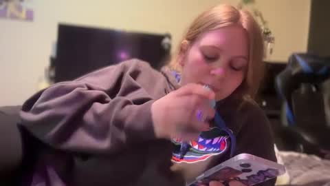 Snapshot of realpurp_ chatting on February 3, 11:09 am Preston Stella online show from February 3, 11:09 am