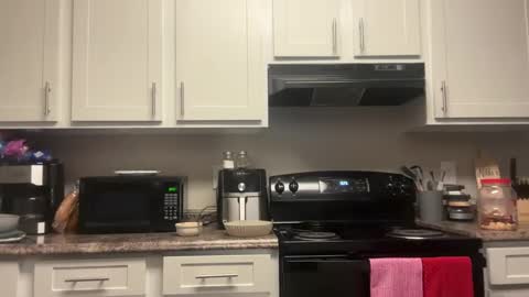 Snapshot of realpurp_ chatting on February 5, 2:26 pm Preston Stella online show from February 5, 2:26 pm