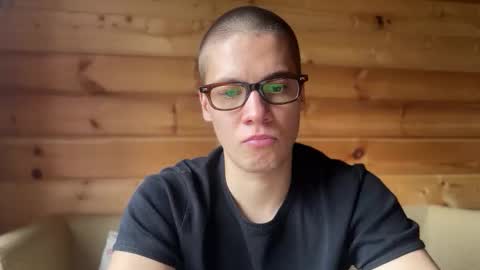 AliceEve online show from October 31, 10:38 am