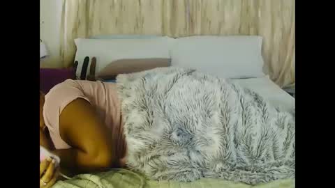 Snapshot of realsweetheart chatting on May 11, 6:30 am REAL1SWEETHEART online show from May 11, 6:30 am