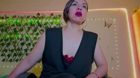 Rebbeca online show from October 28, 10:41 am