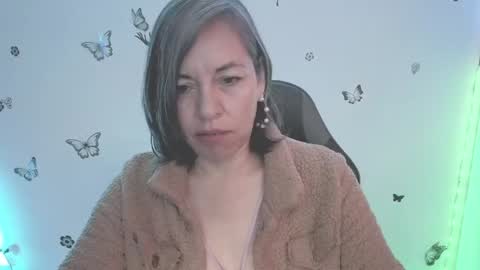 Rebbeca online show from June 7, 12:09 pm