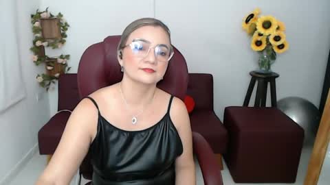 REBECA online show from May 13, 1:30 pm