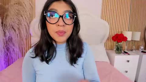 Snapshot of rebeca_taylor_ chatting on June 19, 4:17 am rebeca_taylor_ online show from June 19, 4:17 am