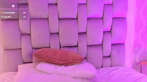 Snapshot of rebeca_watsson chatting on November 2, 3:36 pm Rebeca Whatsson online show from November 2, 3:36 pm