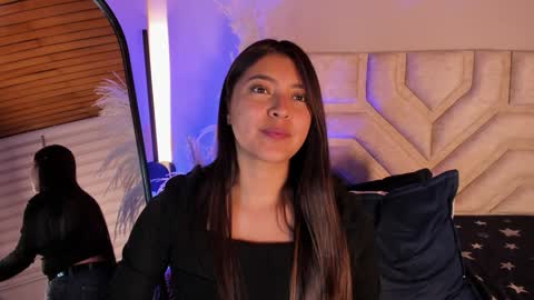 Snapshot of rebeca_williams_ chatting on January 2, 11:49 pm Rebeca Williams online show from January 2, 11:49 pm