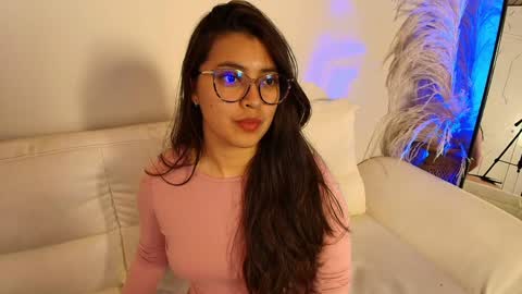 Snapshot of rebeca_williams_ chatting on February 2, 10:39 pm Rebeca Williams online show from February 2, 10:39 pm